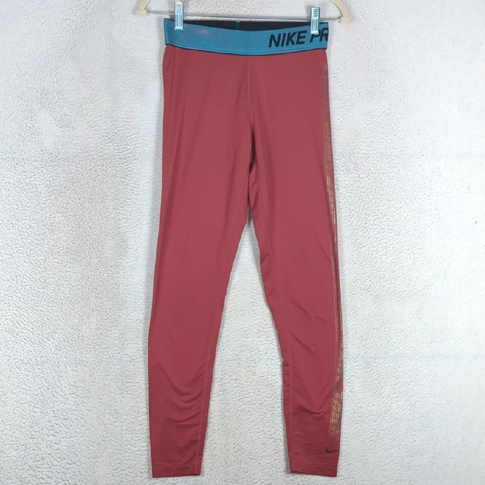 Nike Dri-Fit Women's Red Reflective Active Leggings Size‎ S